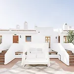 מלון דירות Ona Beverly Hills 4*