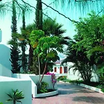Ona Beverly Hills מלון דירות 4*