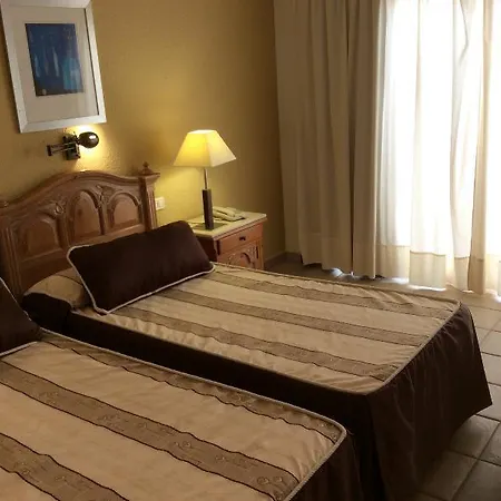 Beverly Hills - Excel & 3* Los Cristianos (Tenerife)