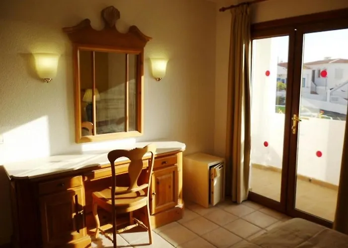 Ona Beverly Hills מלון דירות