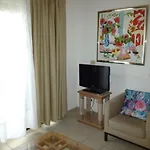 Ona Beverly Hills 4*