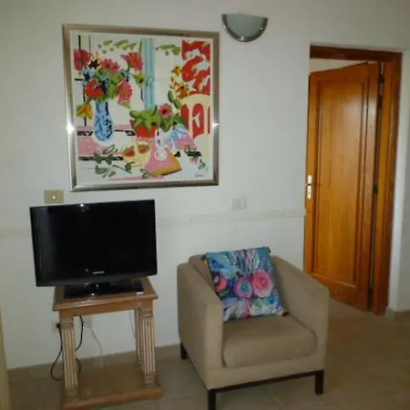 Ona Beverly Hills Apartmanhotel