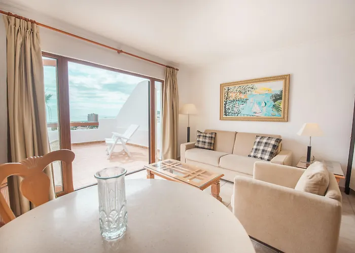 Ona Beverly Hills Aparthotel 4*